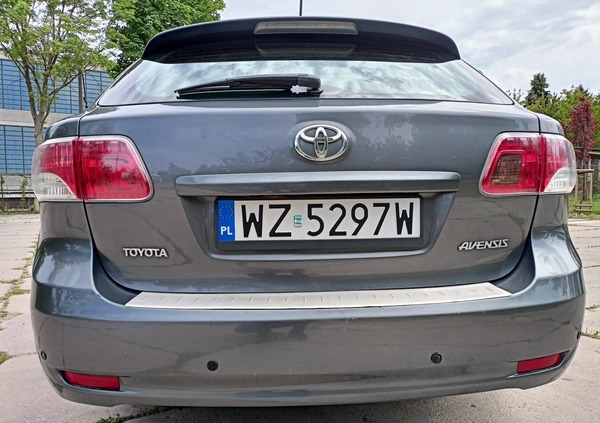 Toyota Avensis cena 20900 przebieg: 298596, rok produkcji 2009 z Błonie małe 277